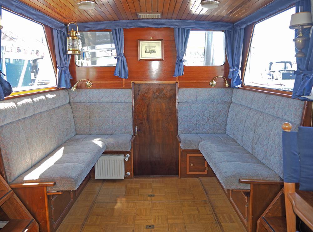 Steuerhaus, Innenausstattung